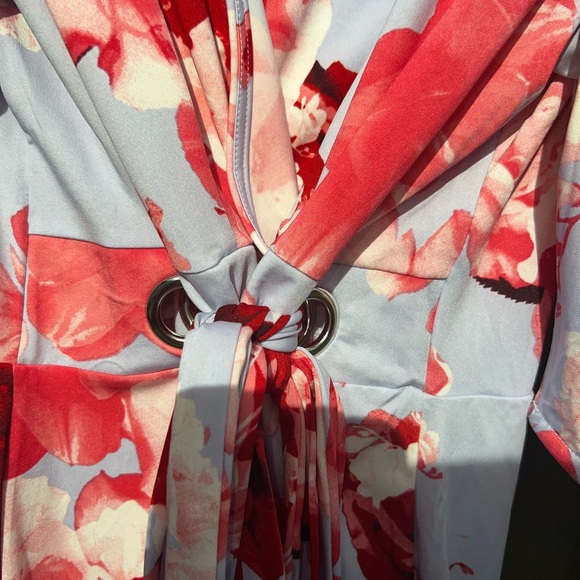 Venus floral dress - Picture 5 of 9